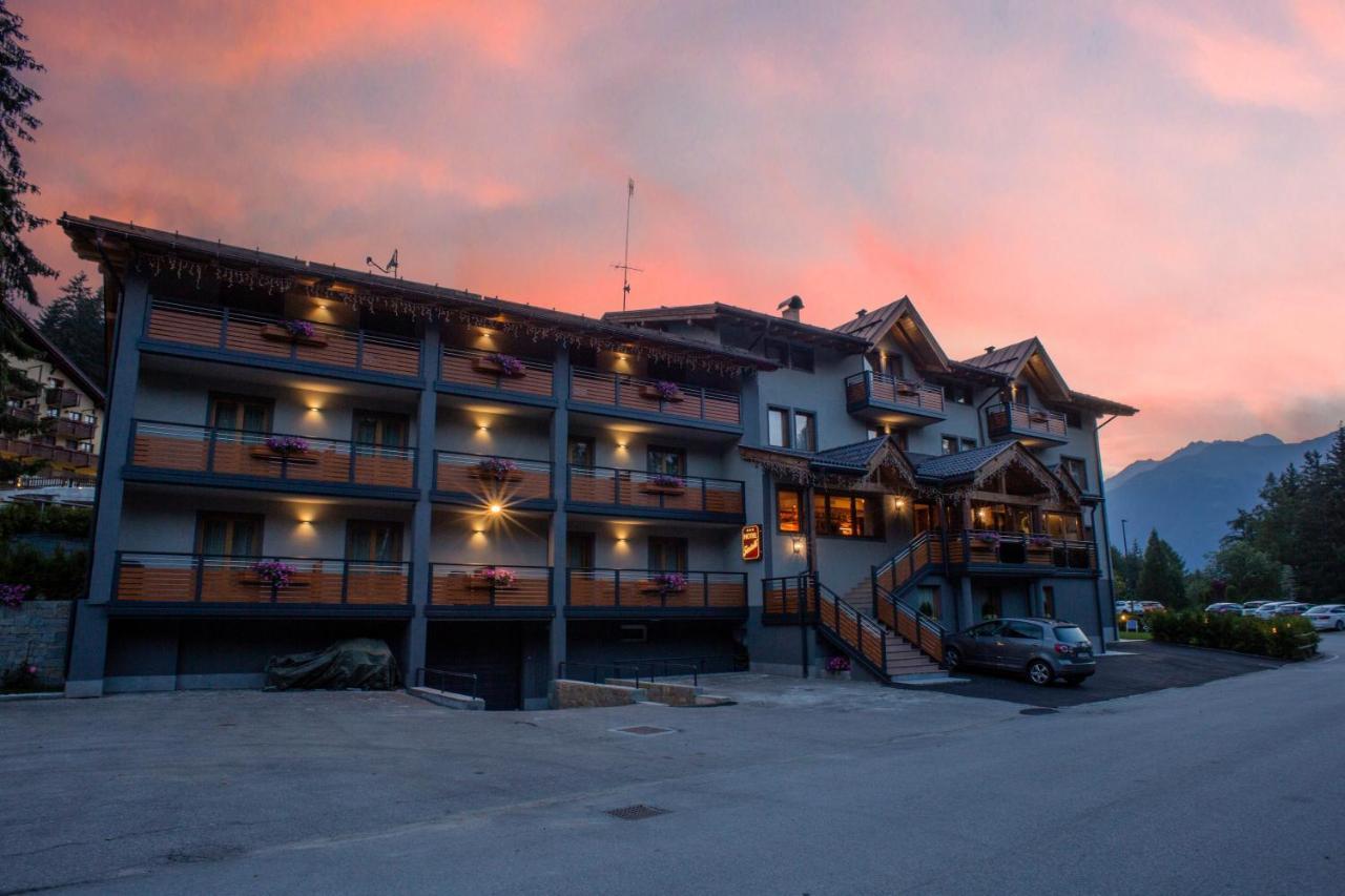 Hotel Fantelli Фольгарида Екстер'єр фото