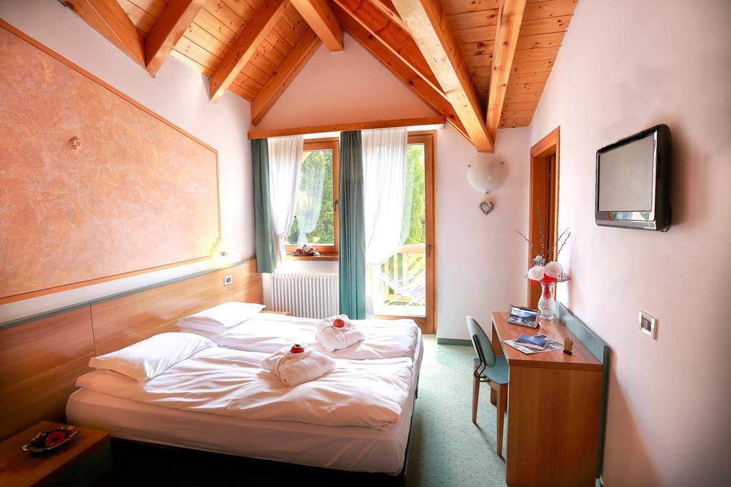 Hotel Fantelli Фольгарида Екстер'єр фото